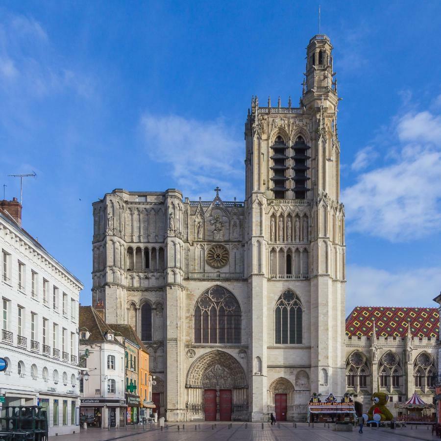 Vila Au 24 Villiers-Louis Exteriér fotografie